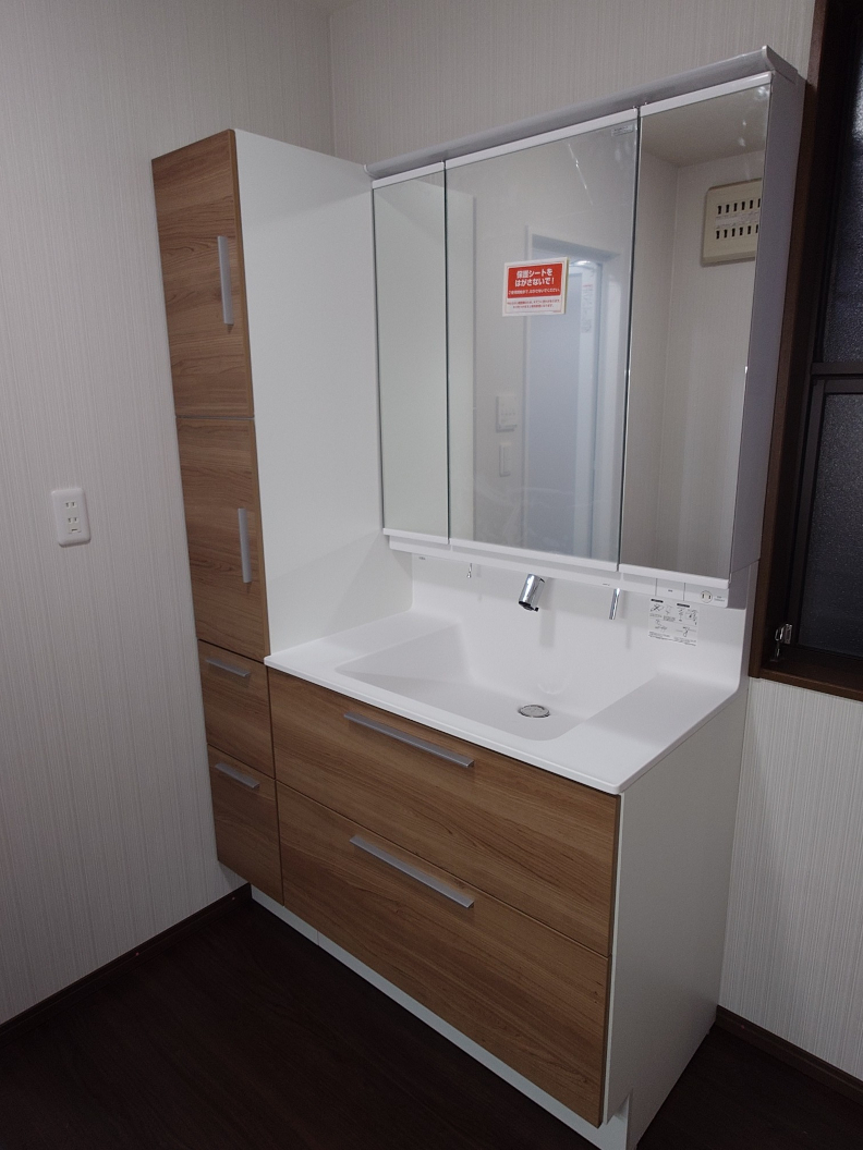 新洗面化粧台